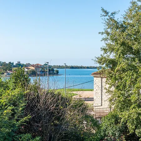 Quercus Village Penthouse With Jacuzzi Novigrad  Exterior photo