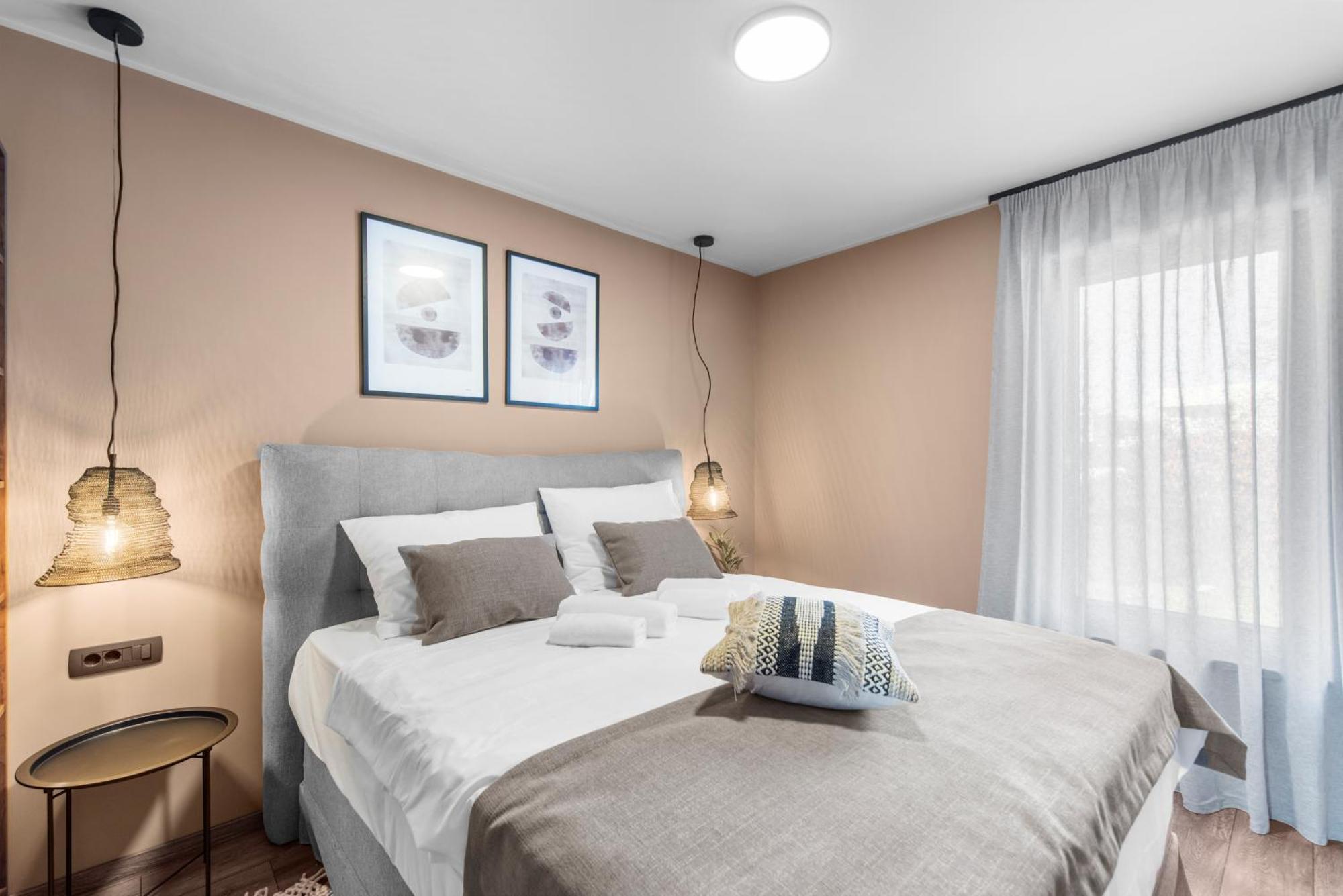 Quercus Village Penthouse With Jacuzzi Apartman *